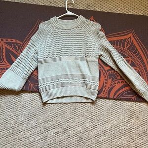 Universal threads sweater